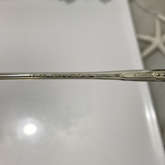 Oliver People’s O’Malley Sunglasses - Picture 13 of 13